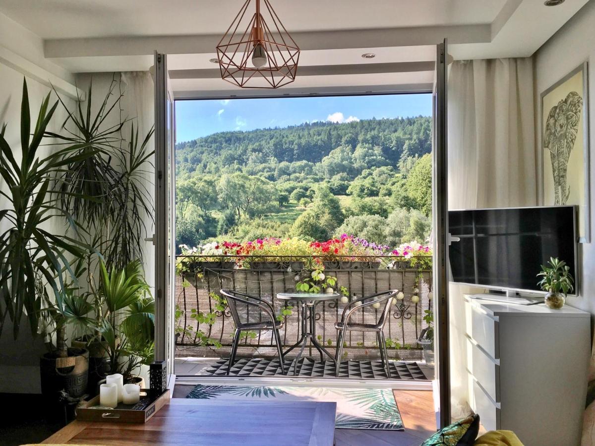 Apartament Dobre Miejsce Ustrzyki Dolne Exterior foto